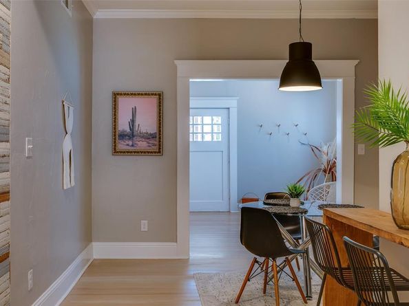 413 W 9th Street , Dallas Texas 75208