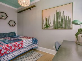 413 W 9th Street , Dallas Texas 75208