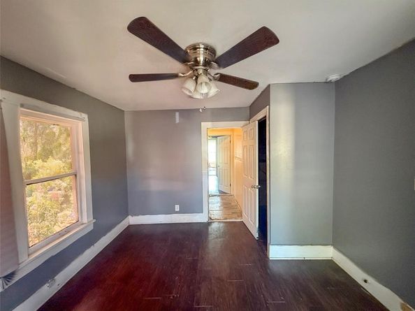 5733  Bonnell Avenue , Fort Worth Texas 76107