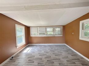5733  Bonnell Avenue , Fort Worth Texas 76107