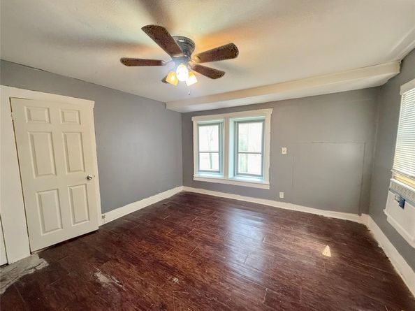5733  Bonnell Avenue , Fort Worth Texas 76107
