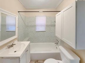 5733  Bonnell Avenue , Fort Worth Texas 76107