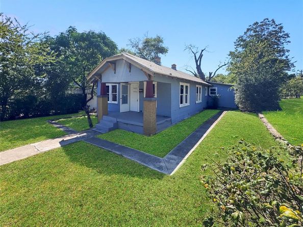 5733  Bonnell Avenue , Fort Worth Texas 76107