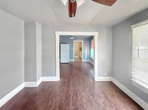 5733  Bonnell Avenue , Fort Worth Texas 76107