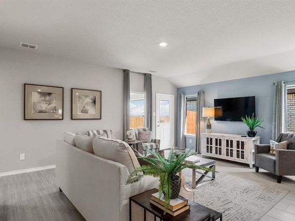 434  BLANCO Drive , Azle Texas 76020