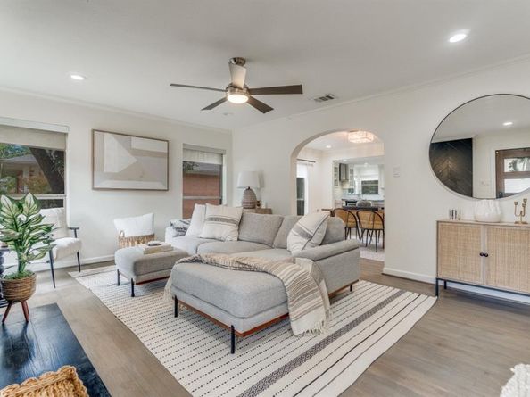 2537 W 10th Street , Dallas Texas 75211