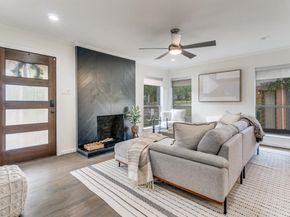 2537 W 10th Street , Dallas Texas 75211