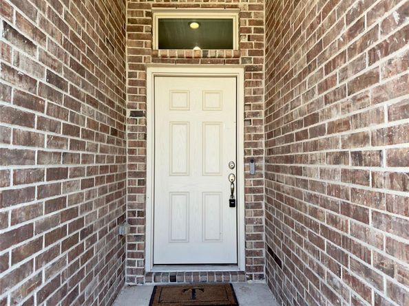 9805  Mescalbean Boulevard , Fort Worth Texas 76036