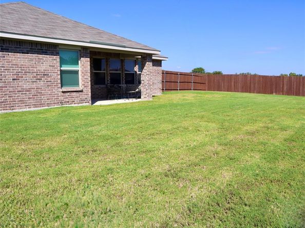 9805  Mescalbean Boulevard , Fort Worth Texas 76036