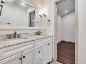 410  Falling Leaves Drive , Duncanville Texas 75116