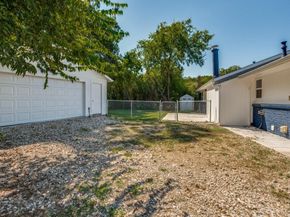 410  Falling Leaves Drive , Duncanville Texas 75116