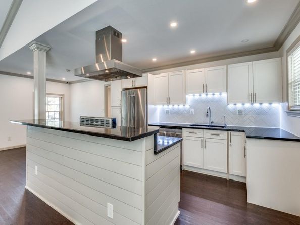 410  Falling Leaves Drive , Duncanville Texas 75116