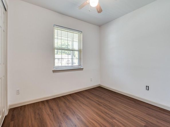 410  Falling Leaves Drive , Duncanville Texas 75116