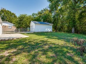 410  Falling Leaves Drive , Duncanville Texas 75116