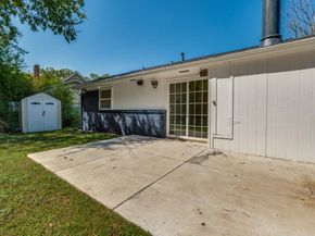 410  Falling Leaves Drive , Duncanville Texas 75116