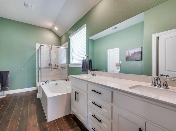 2901  Log Cabin Drive , Celina Texas 75009