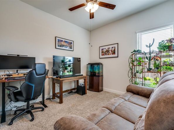 2901  Log Cabin Drive , Celina Texas 75009