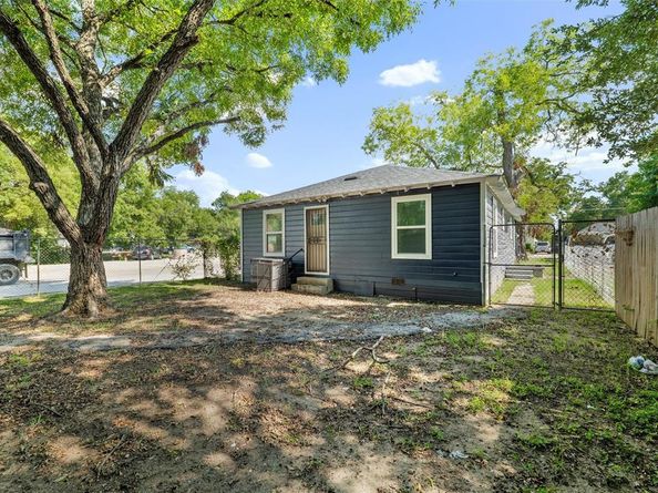 2923  Carpenter Avenue , Dallas Texas 75215