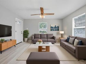 2923  Carpenter Avenue , Dallas Texas 75215