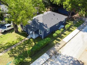 2923  Carpenter Avenue , Dallas Texas 75215