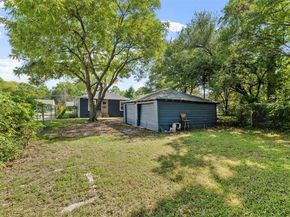2923  Carpenter Avenue , Dallas Texas 75215