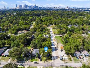 2923  Carpenter Avenue , Dallas Texas 75215