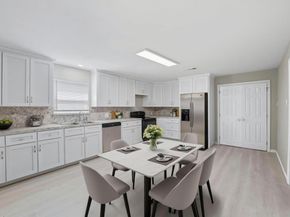 2923  Carpenter Avenue , Dallas Texas 75215