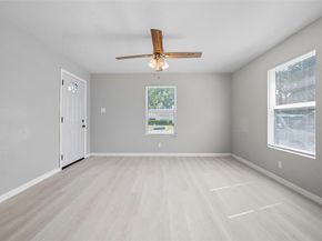2923  Carpenter Avenue , Dallas Texas 75215