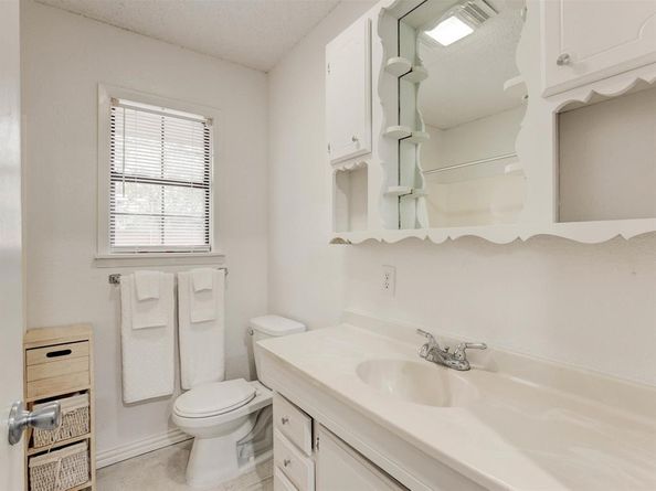 3727 W Biddison Street , Fort Worth Texas 76109