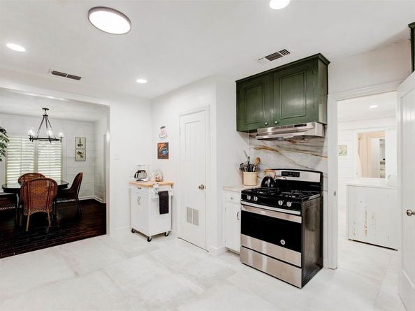 3727 W Biddison Street , Fort Worth Texas 76109