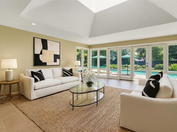 3708  Waldorf Drive , Dallas Texas 75229