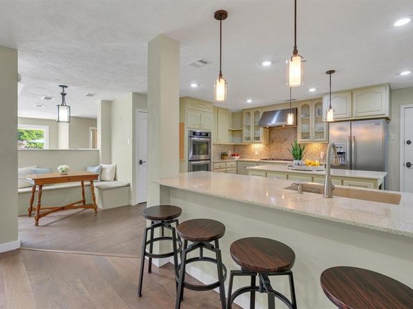 3708  Waldorf Drive , Dallas Texas 75229