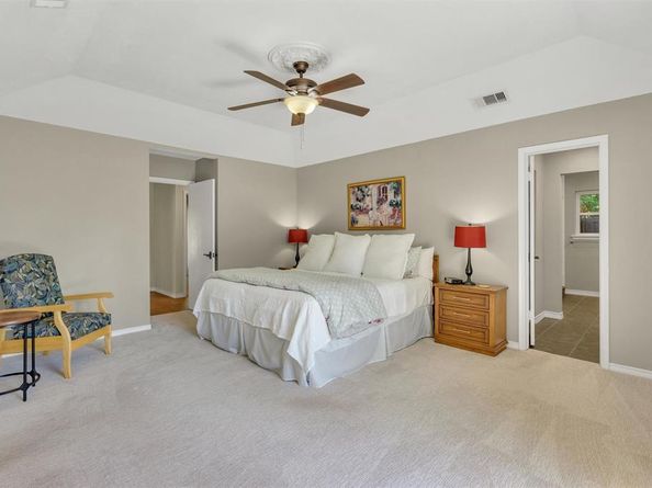 3708  Waldorf Drive , Dallas Texas 75229