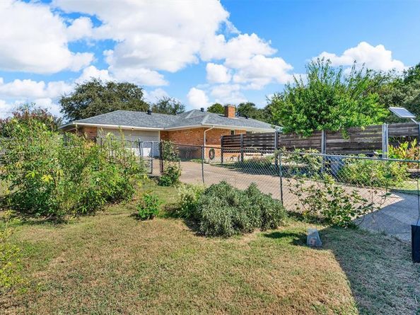 3708  Waldorf Drive , Dallas Texas 75229