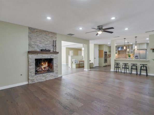 3708  Waldorf Drive , Dallas Texas 75229