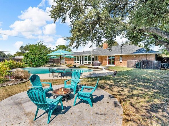 3708  Waldorf Drive , Dallas Texas 75229