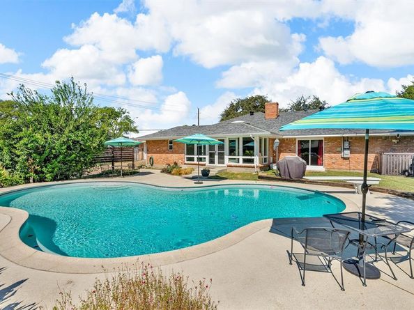 3708  Waldorf Drive , Dallas Texas 75229