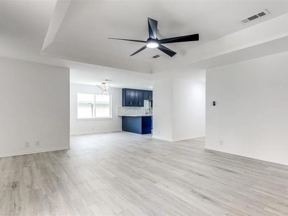 1580  College Parkway , Lewisville Texas 75077