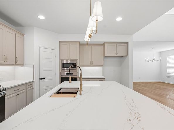 809  Overton Avenue , Celina Texas 75009