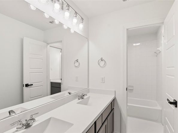 809  Overton Avenue , Celina Texas 75009