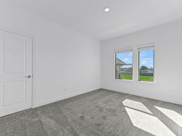 327  Trillium Street , Oak Point Texas 75068