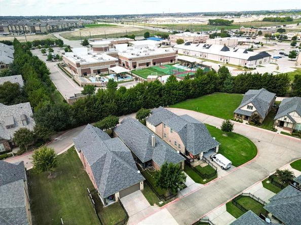 5205  Sutton Circle  5205, McKinney Texas 75070