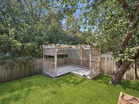 7110  Forestview Drive , Arlington Texas 76016