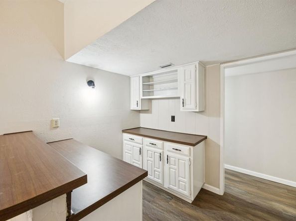 7110  Forestview Drive , Arlington Texas 76016