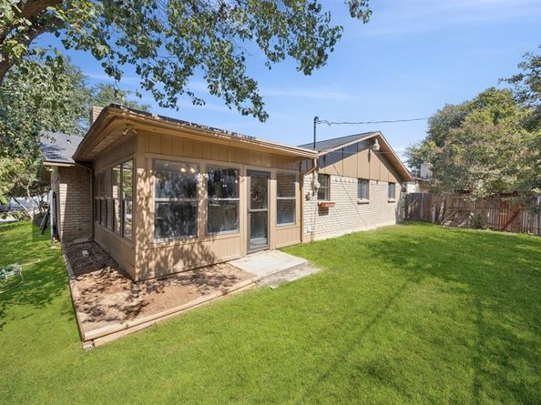 7110  Forestview Drive , Arlington Texas 76016