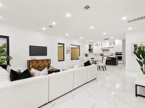 10434  Vinemont Street , Dallas Texas 75218