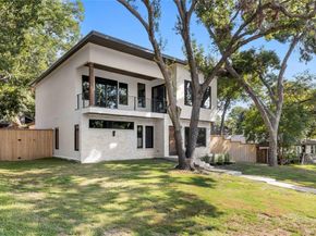 10434  Vinemont Street , Dallas Texas 75218