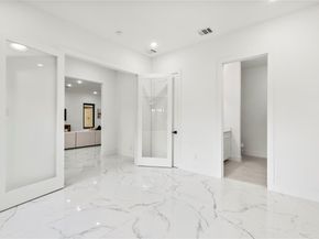10434  Vinemont Street , Dallas Texas 75218