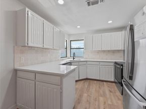 610  Betsy Ross Drive , Arlington Texas 76002