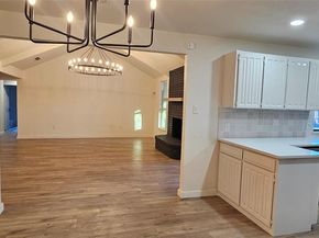 610  Betsy Ross Drive , Arlington Texas 76002